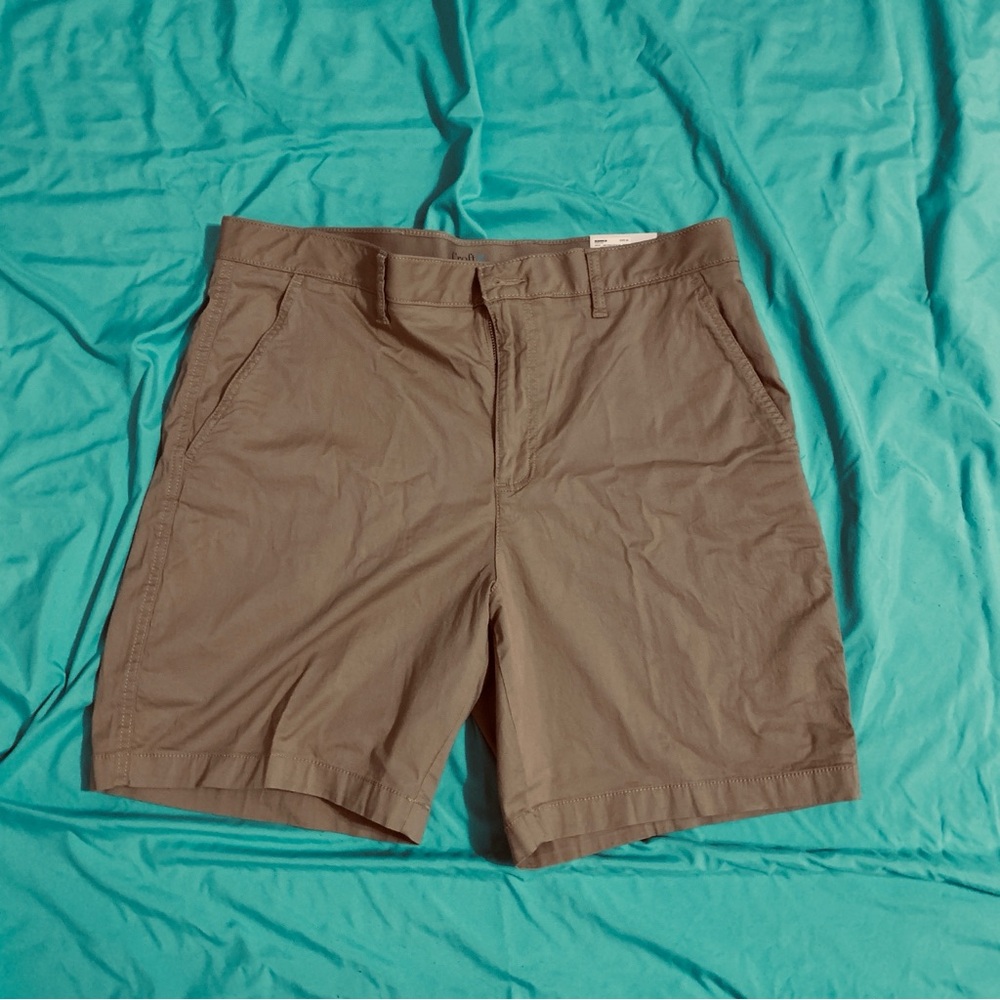 Men's Tan Shorts